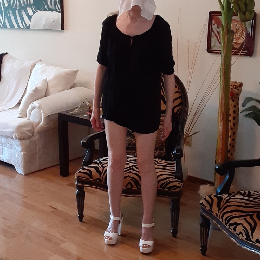 Legg dress